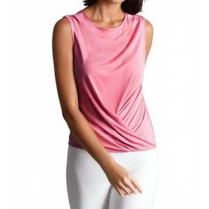 NEW BUKI boss babe t-shirt in redwood